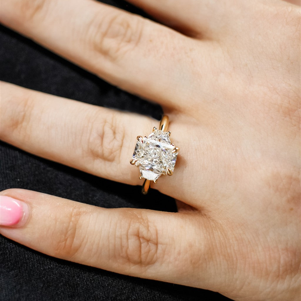 Lab Grown Diamond Engagement Ring