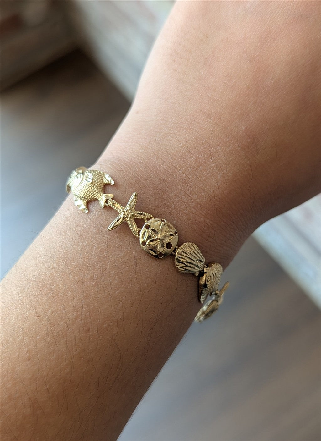 14kt yellow gold beach themed