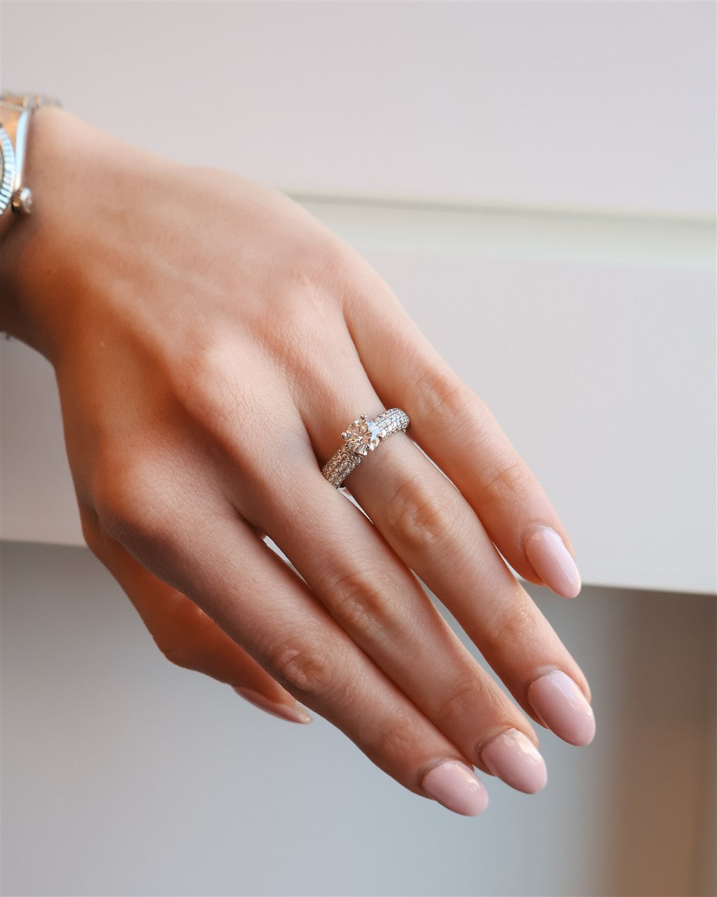 18KW 1.0ctw pave setting 1ct L