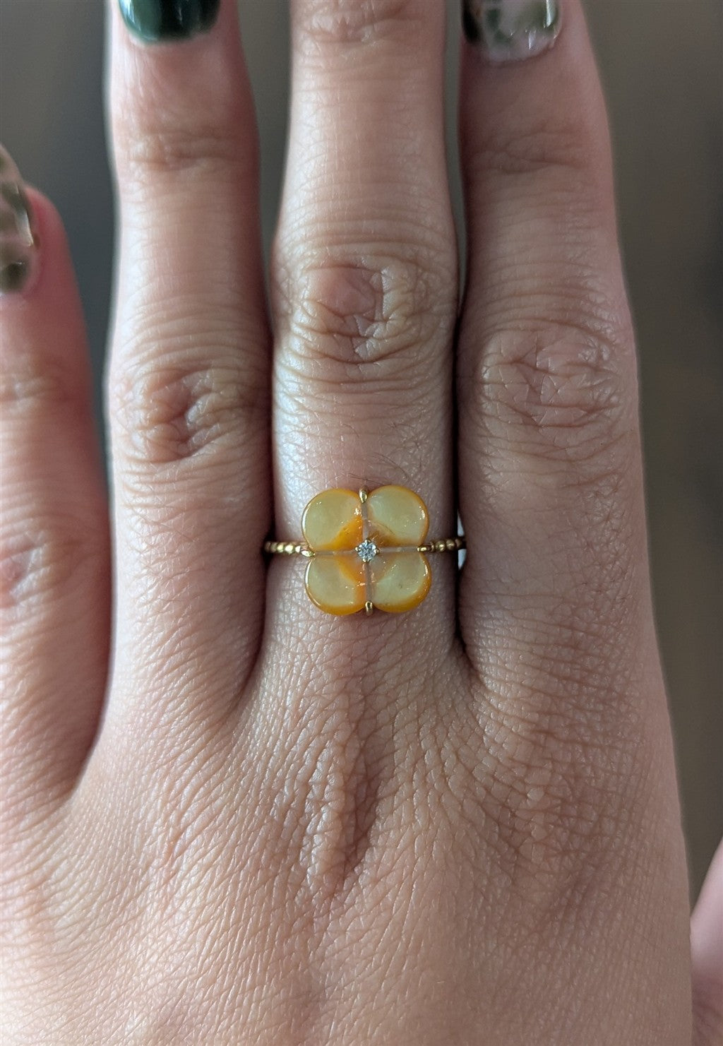 18kt Yellow Gold Flower Shape