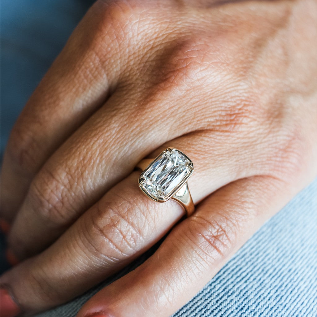 14k yg bezel-prong set 4.05ct