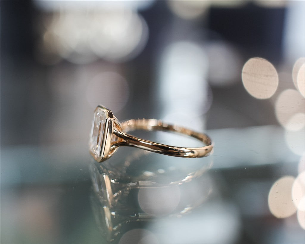 14k yg 3.00 ct emerald cut lab