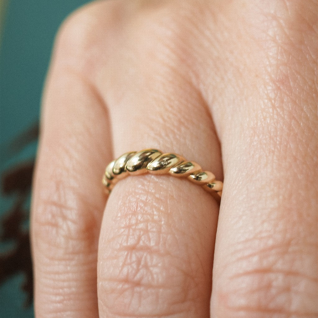 Gold Fashion Rings  -  Women'