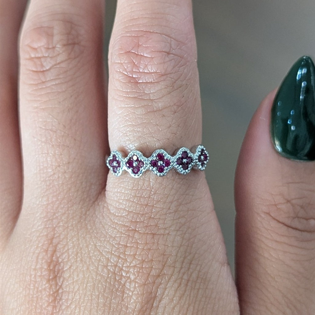 14ktWG clover band with 0.37ct