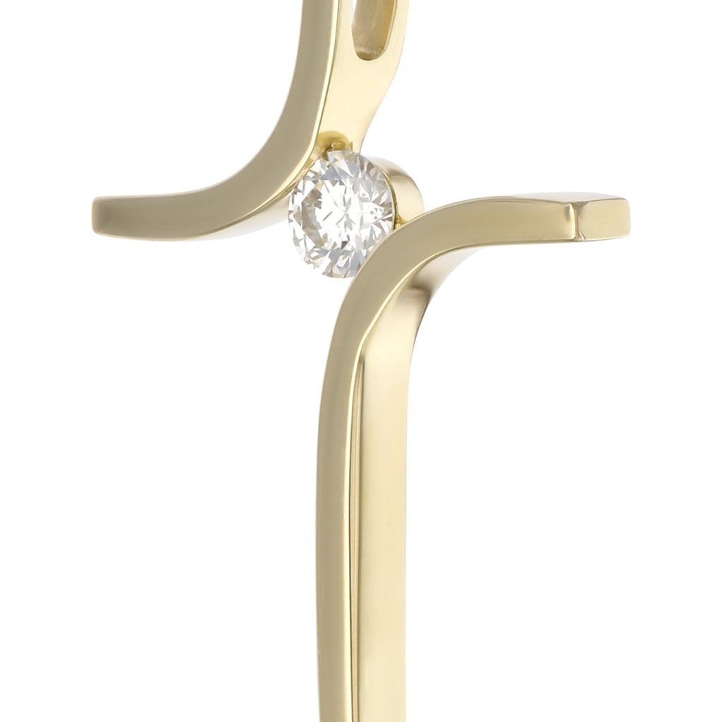 14KY  .07 Diamond Center Cross