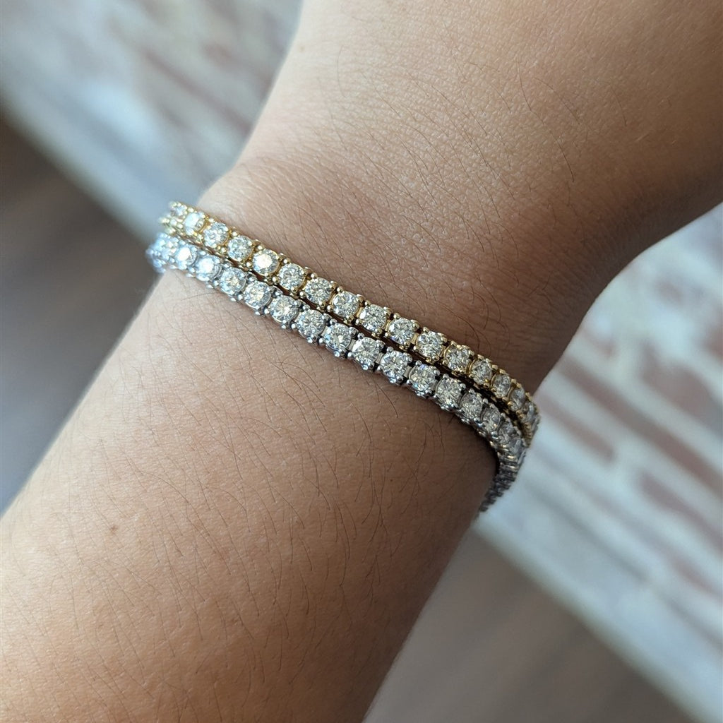 Lab-grown diamond tennis brace