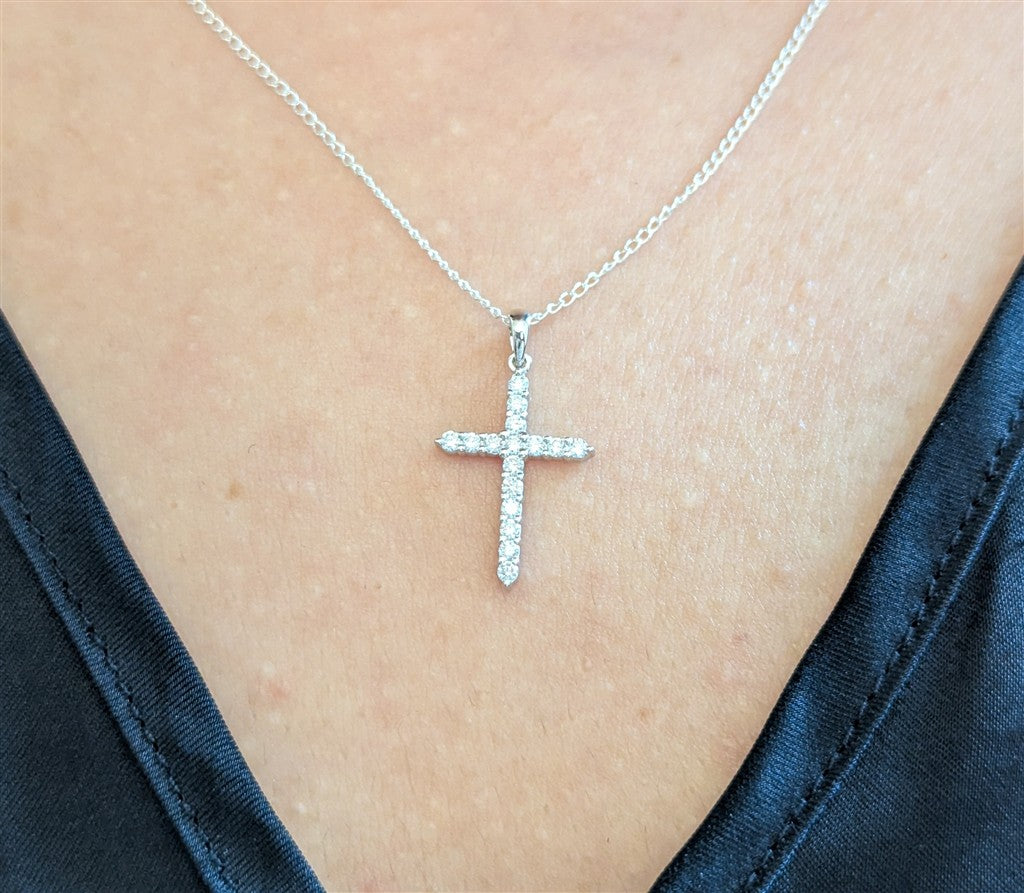 14kt white gold 0.23ct tapered