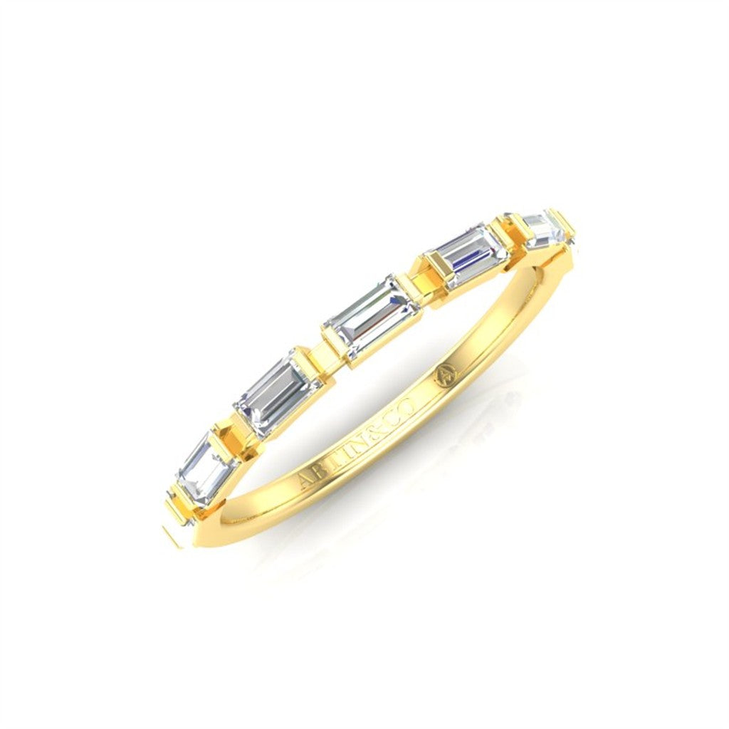 14kt Yellow Gold Emerald Cut D
