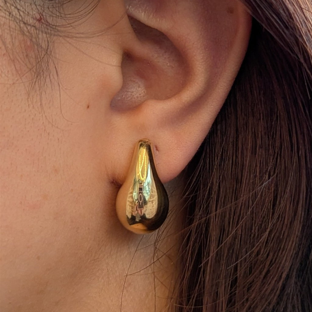 14kt yellow gold 24mm x 13mm b