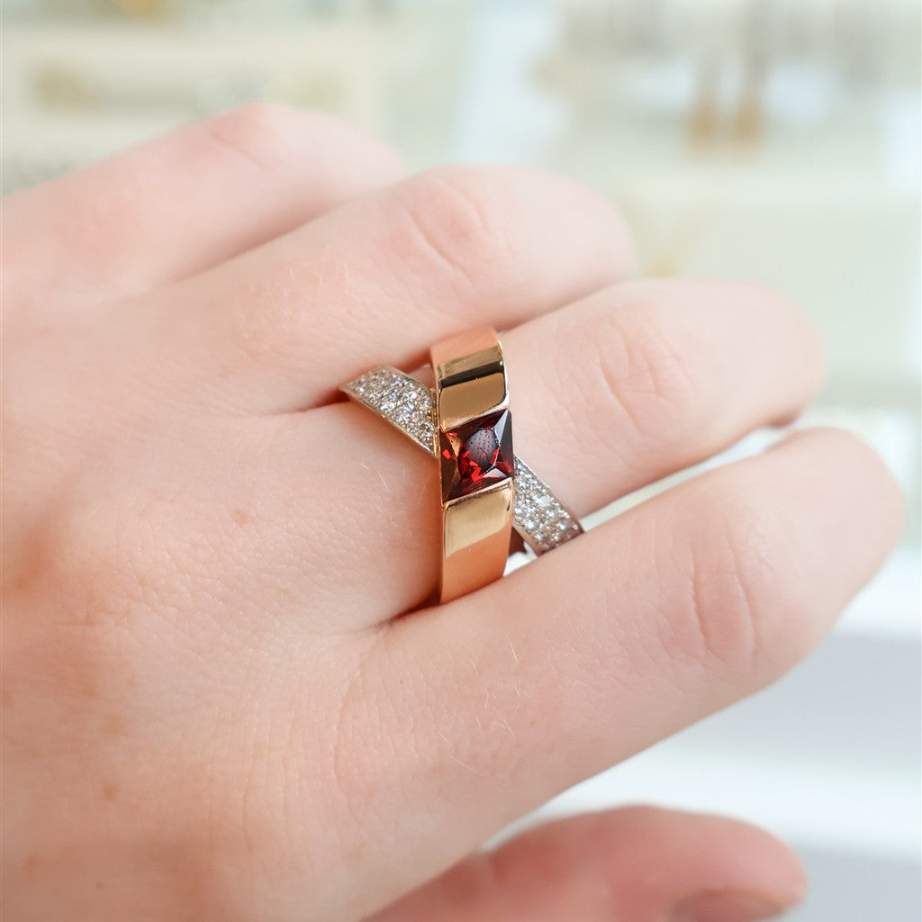 14kt Rose Gold Criss Cross Dia