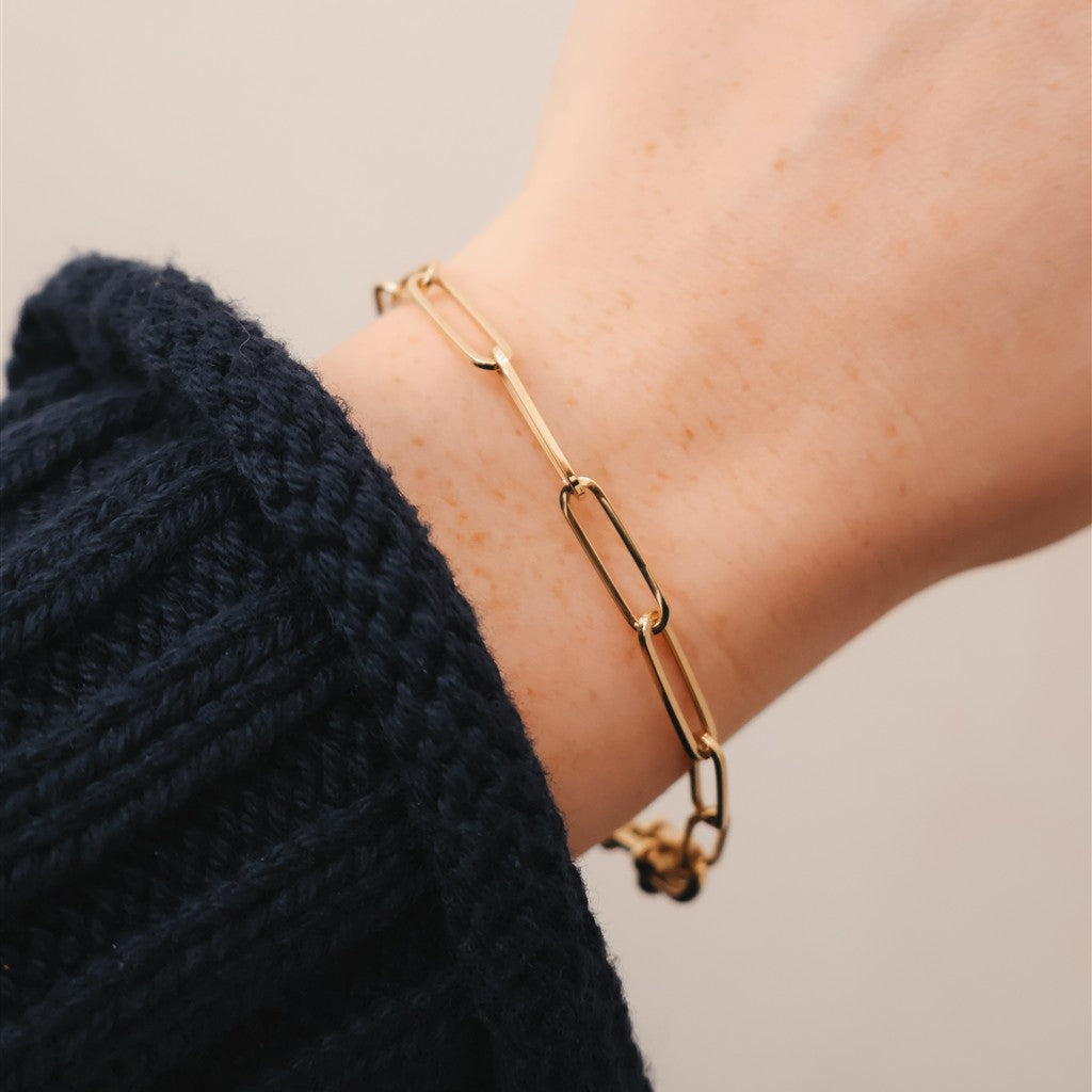 14KY Hollow Paperclip Bracelet