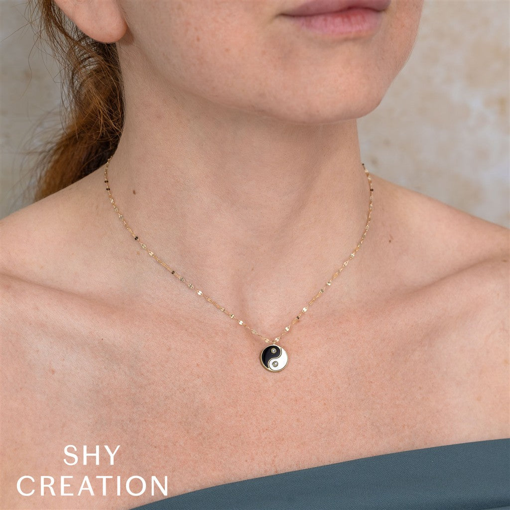 0.03CT DIAMOND & 1.37CT BLACK