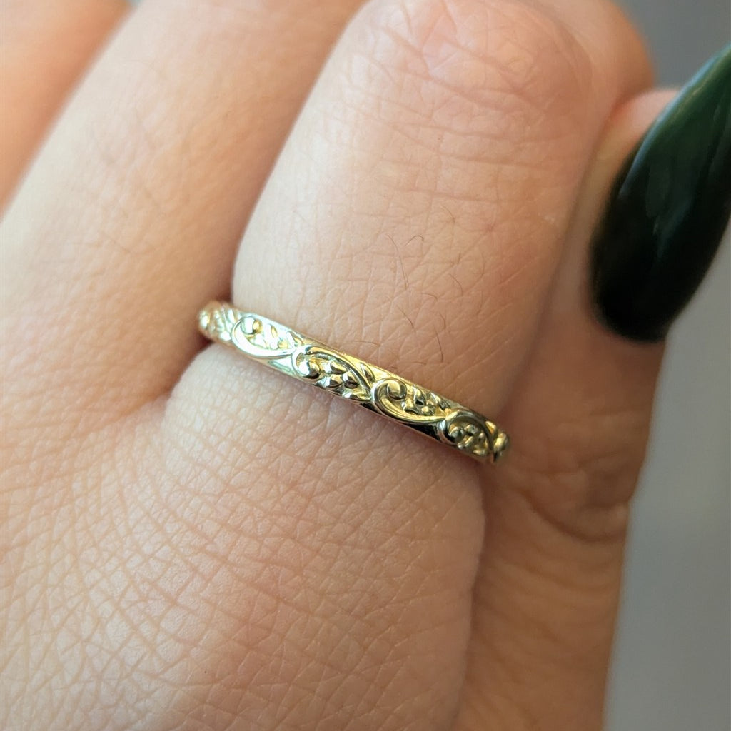 14kt yellow gold sculptural fl