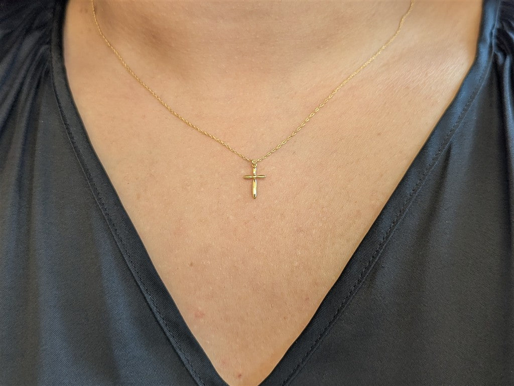 3D Cross Pendant Necklace 6R a