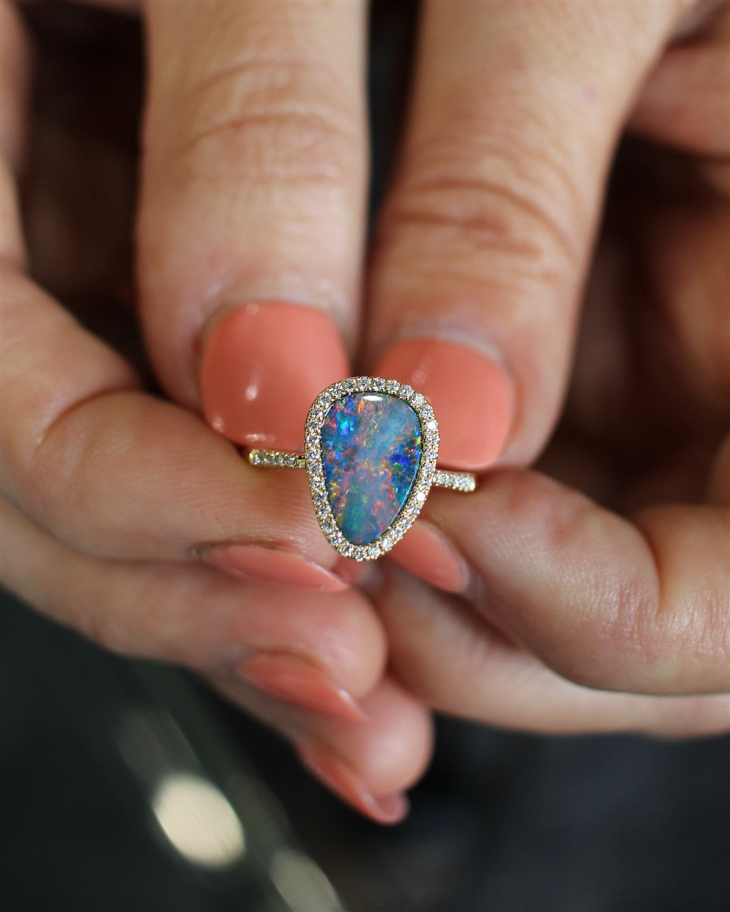 14KY 2.40CT Australian Opal Do