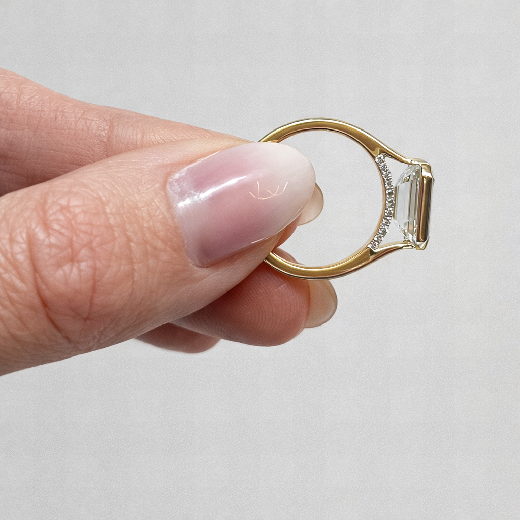 14KY 3.06CT Emerald Lab Diamon