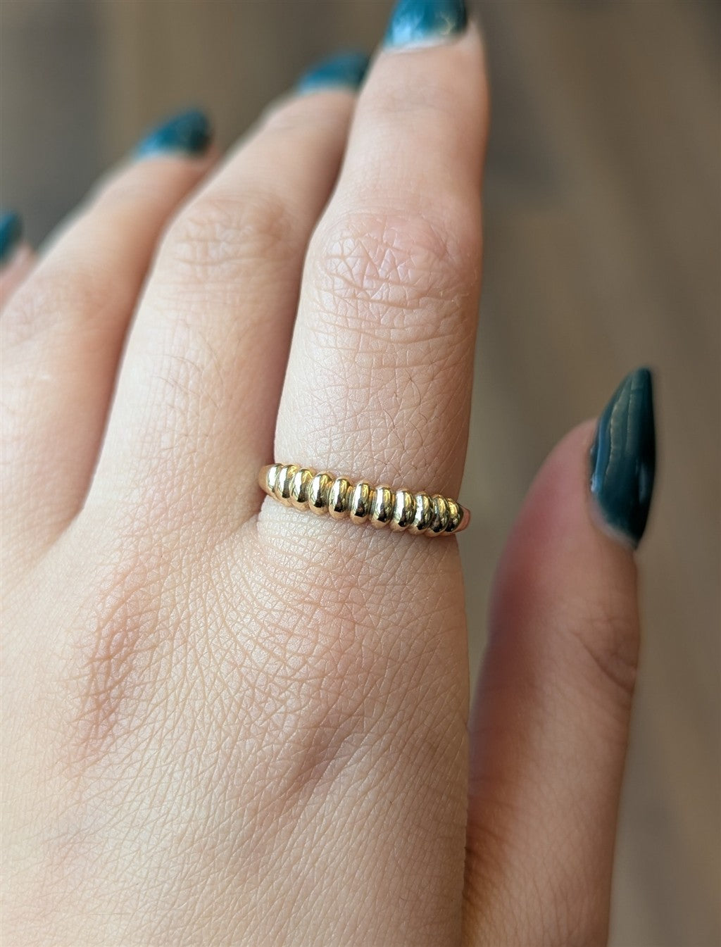 14k yg puffy metal ring