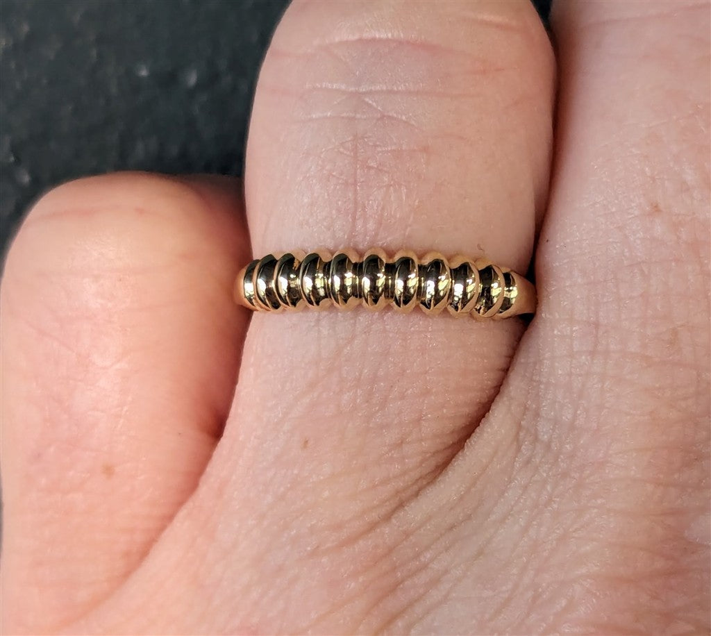 14k yg puffy metal ring