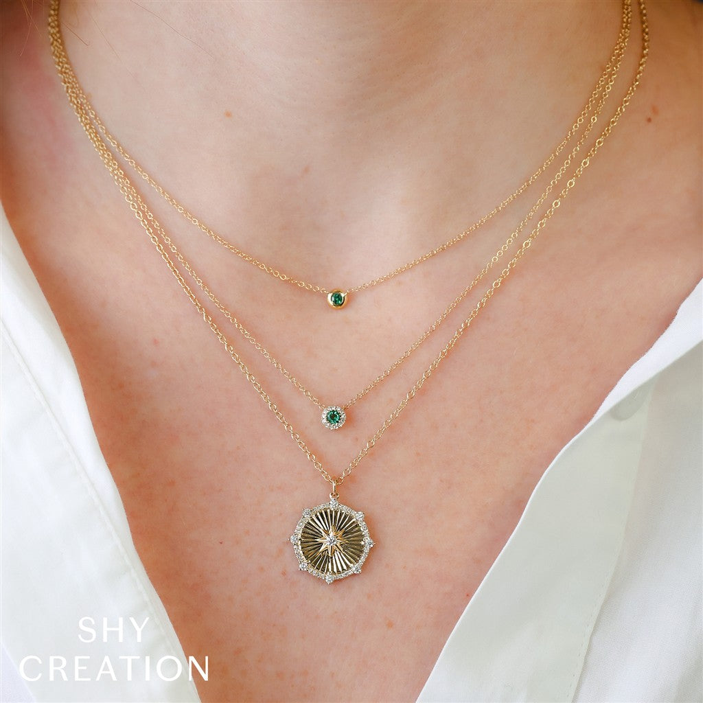 14KY 0.04CT Emerald Bezel Neck