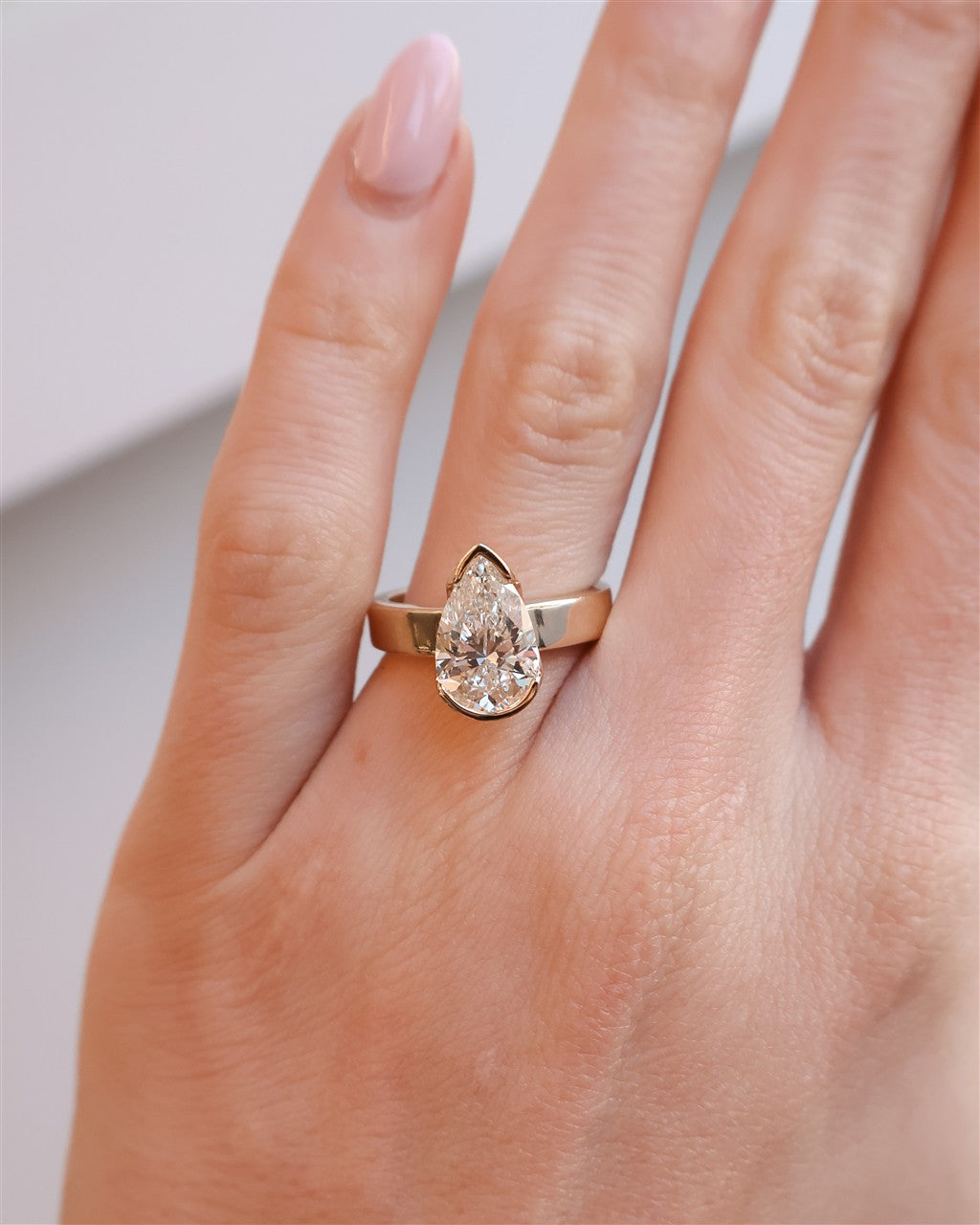 14kt yellow gold 3.02ct pear c