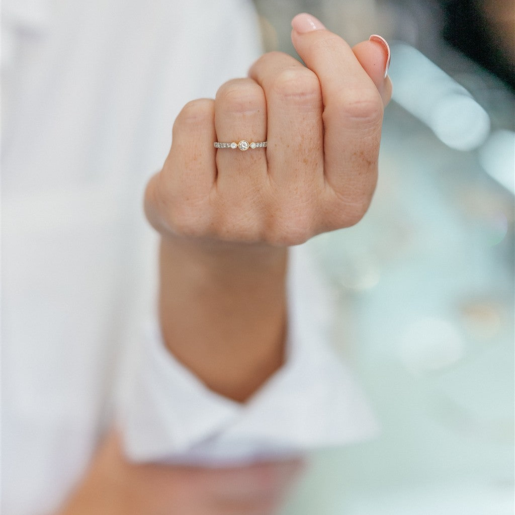 14KW/YG RD DIA BEZEL RING 
DI
