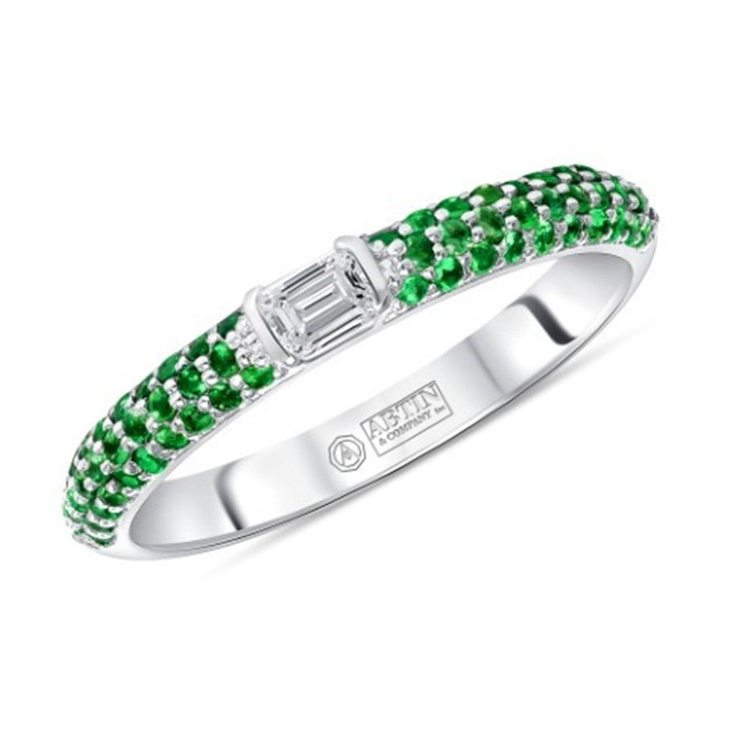 14kt White Gold Round pave eme
