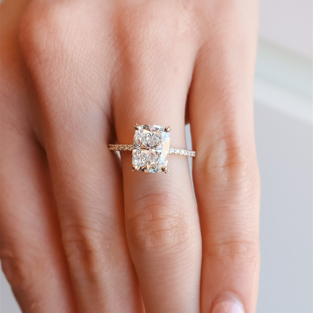 14kt yellow gold 3.07ct elonga