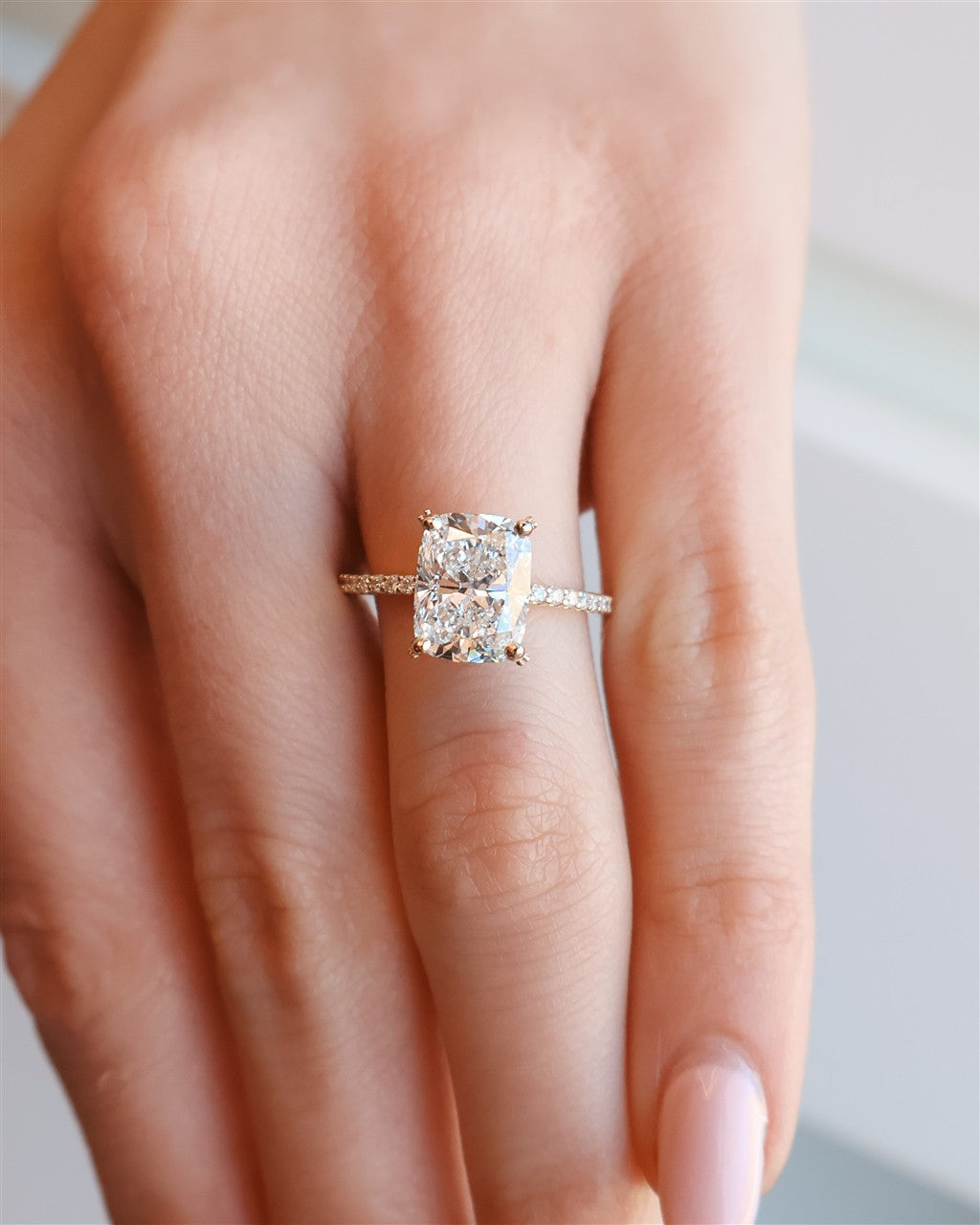 14kt yellow gold 3.07ct elonga