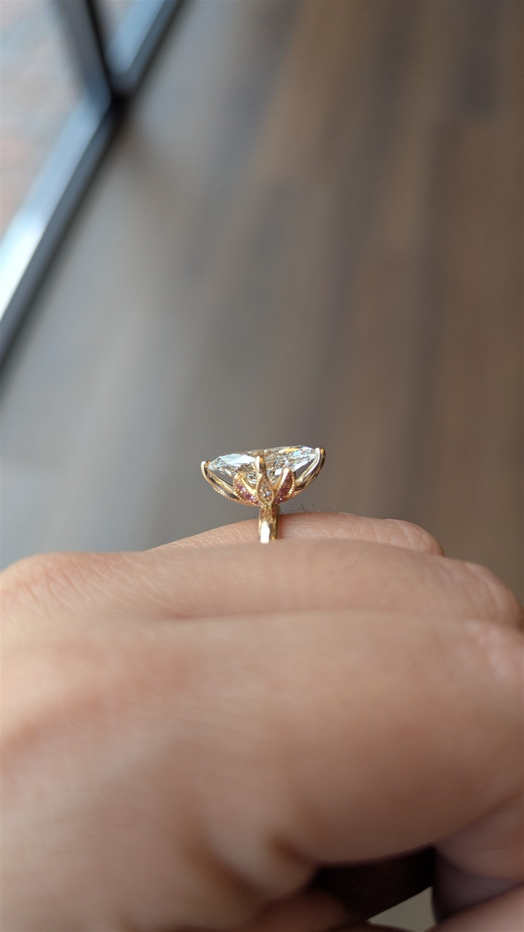 14kt yellow gold 3.04ct marqui