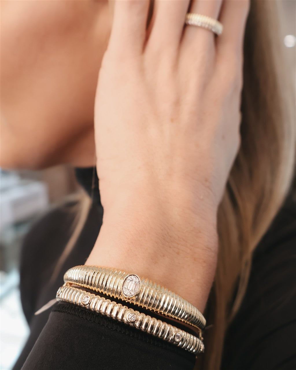 0.28CT 14K2T Y/W DIAMOND BAGUE