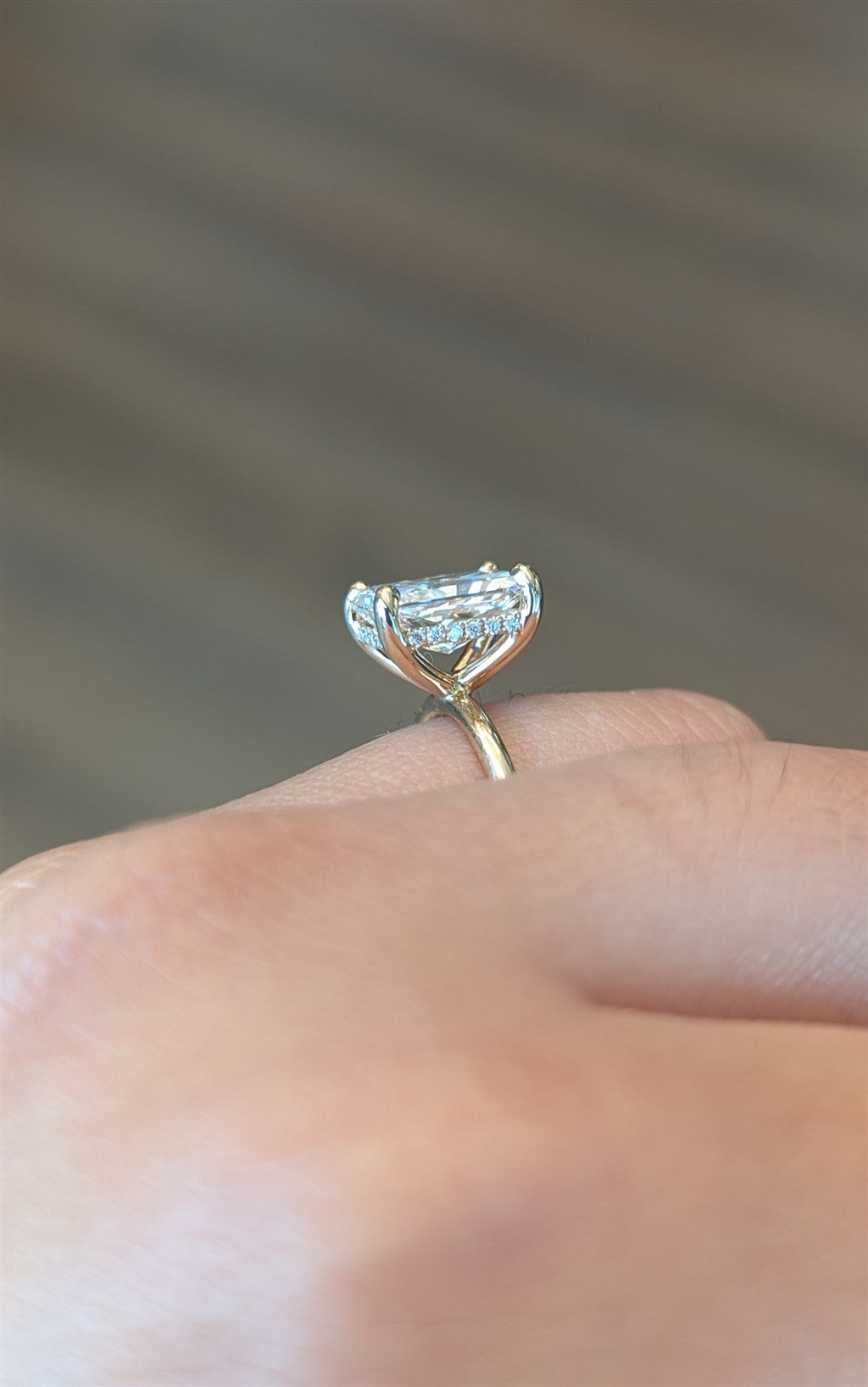 14kt yellow gold hidden halo s
