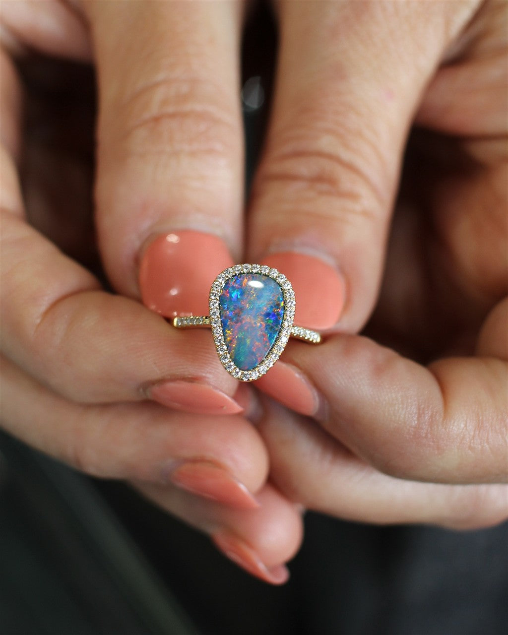 14KY 2.40CT Australian Opal Do
