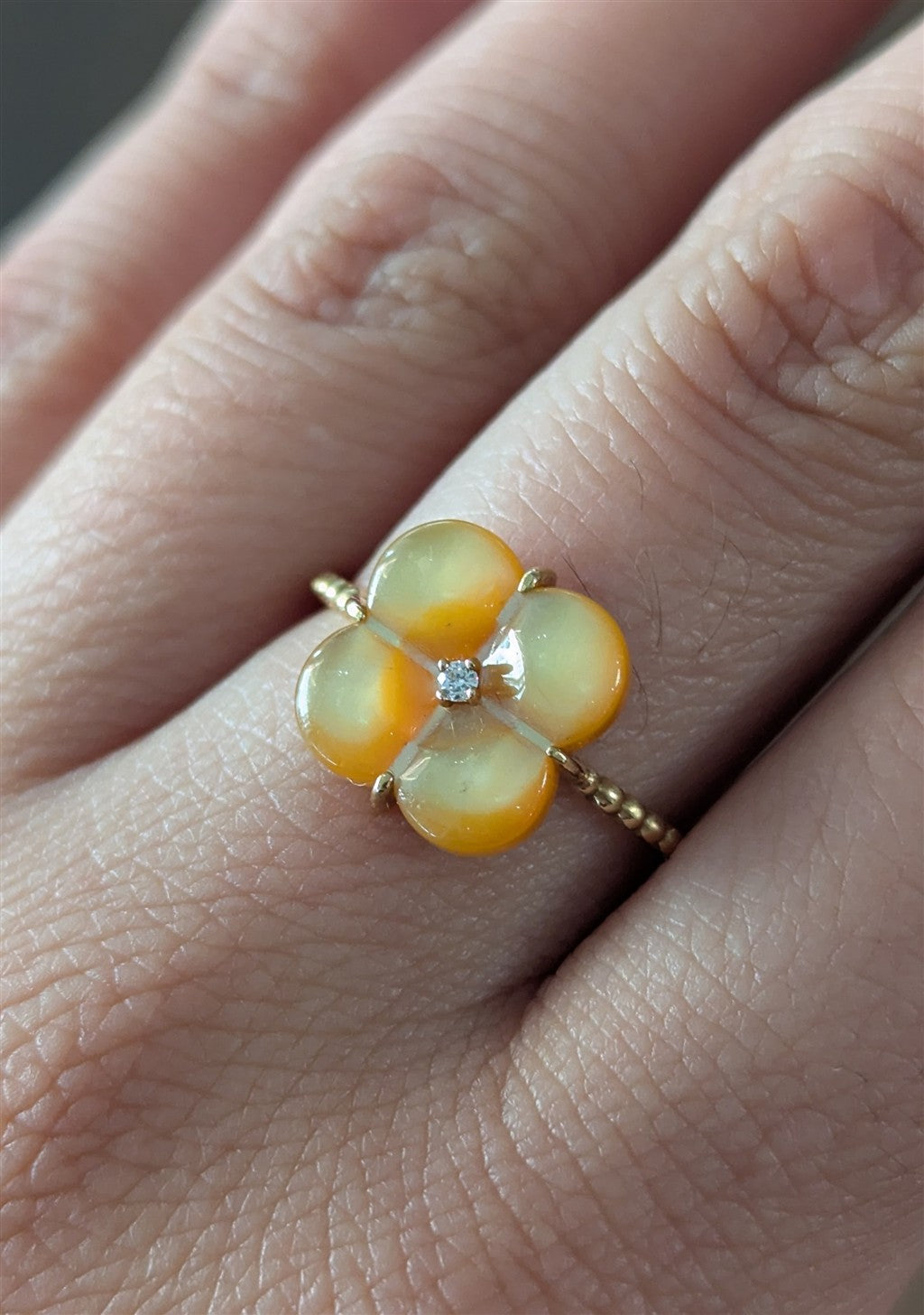 18kt Yellow Gold Flower Shape