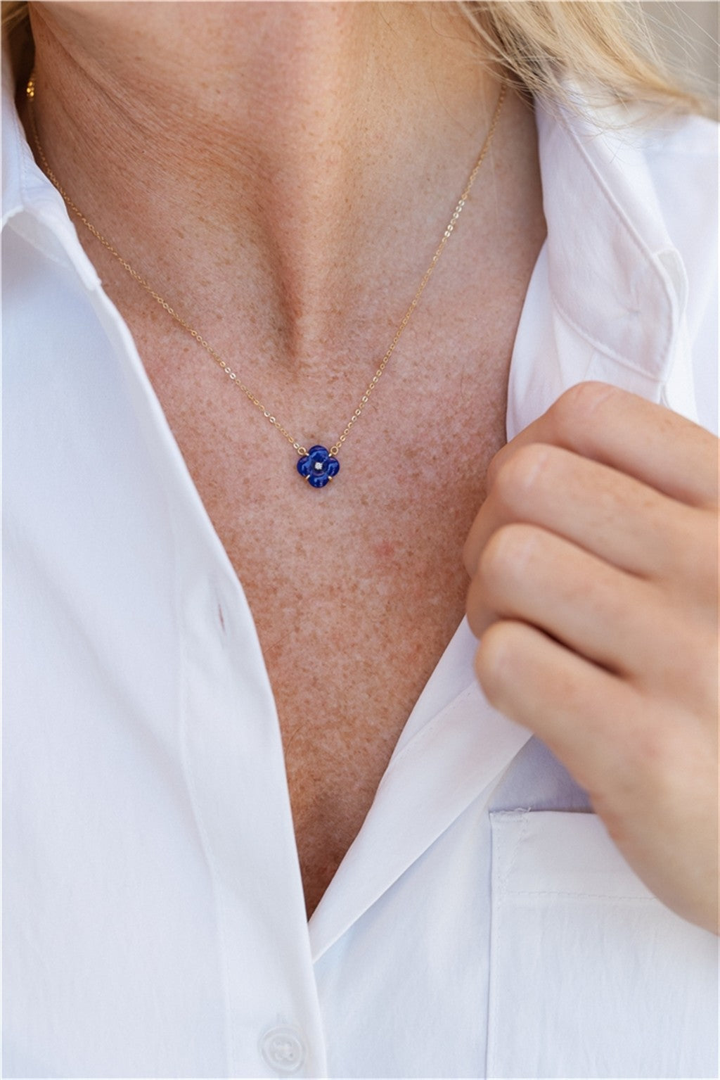 18kt Yellow Gold Lapis Floral