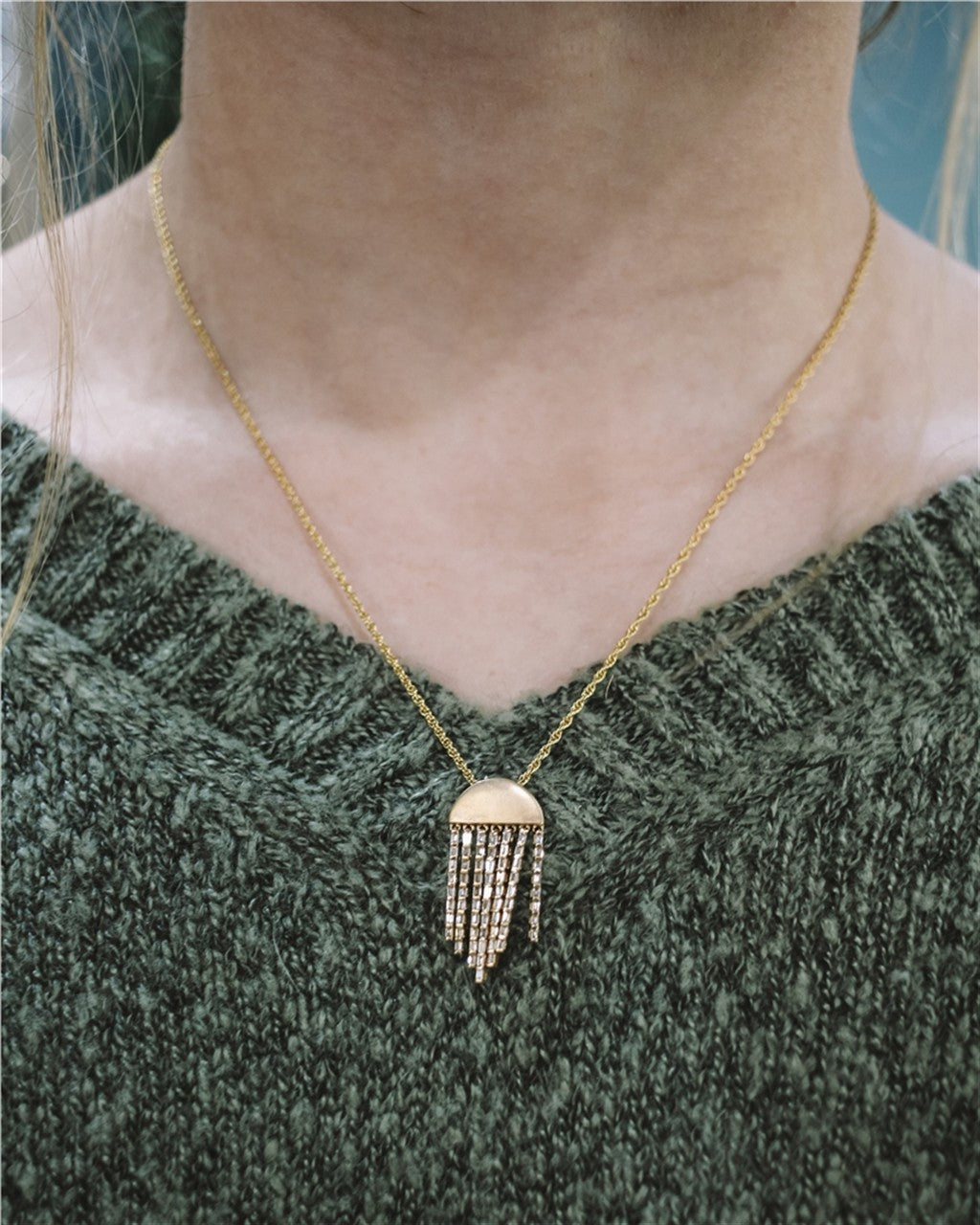 14k yg .38tw baguette 1/2 moon