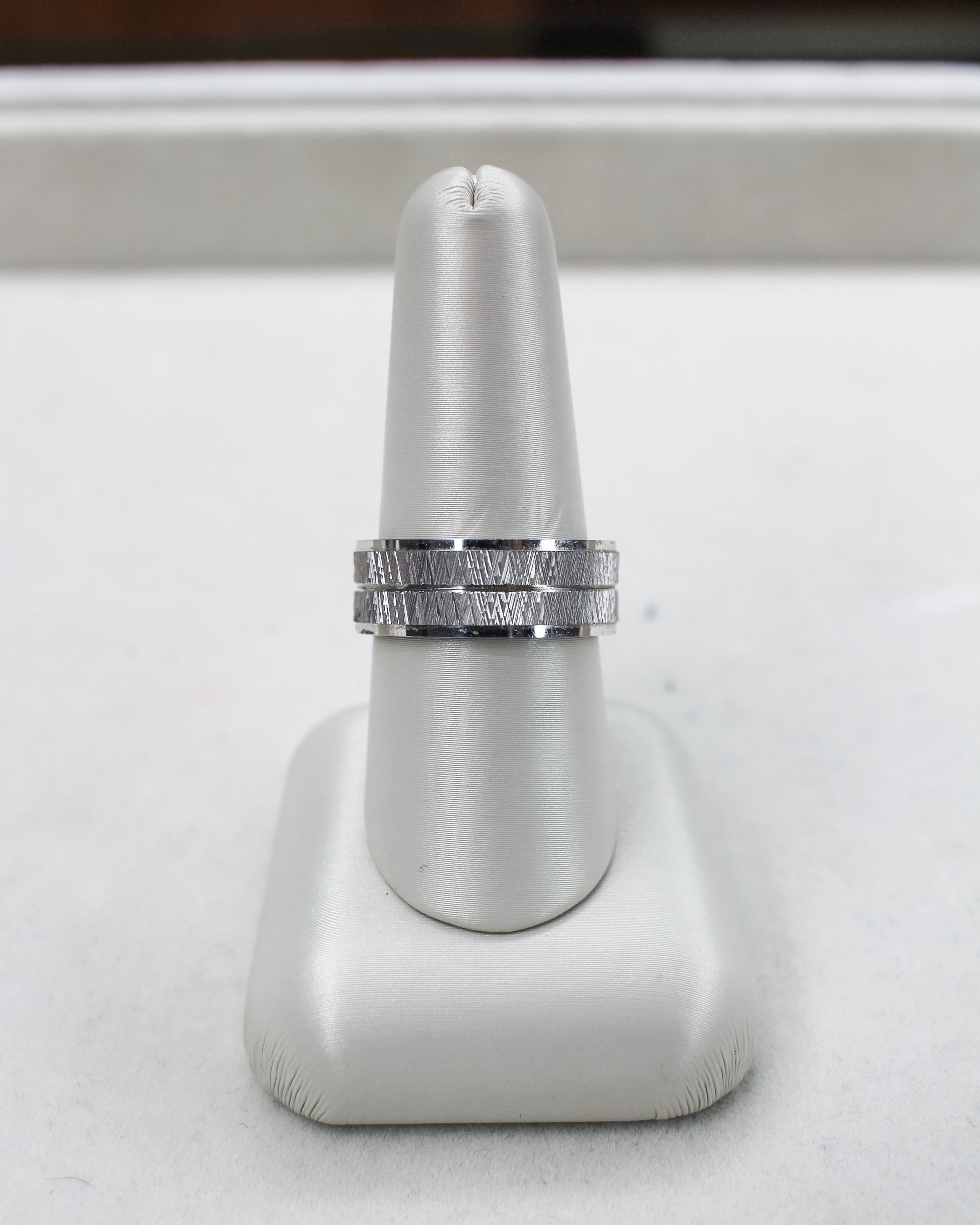 Gold Wedding Bands  -  Men'