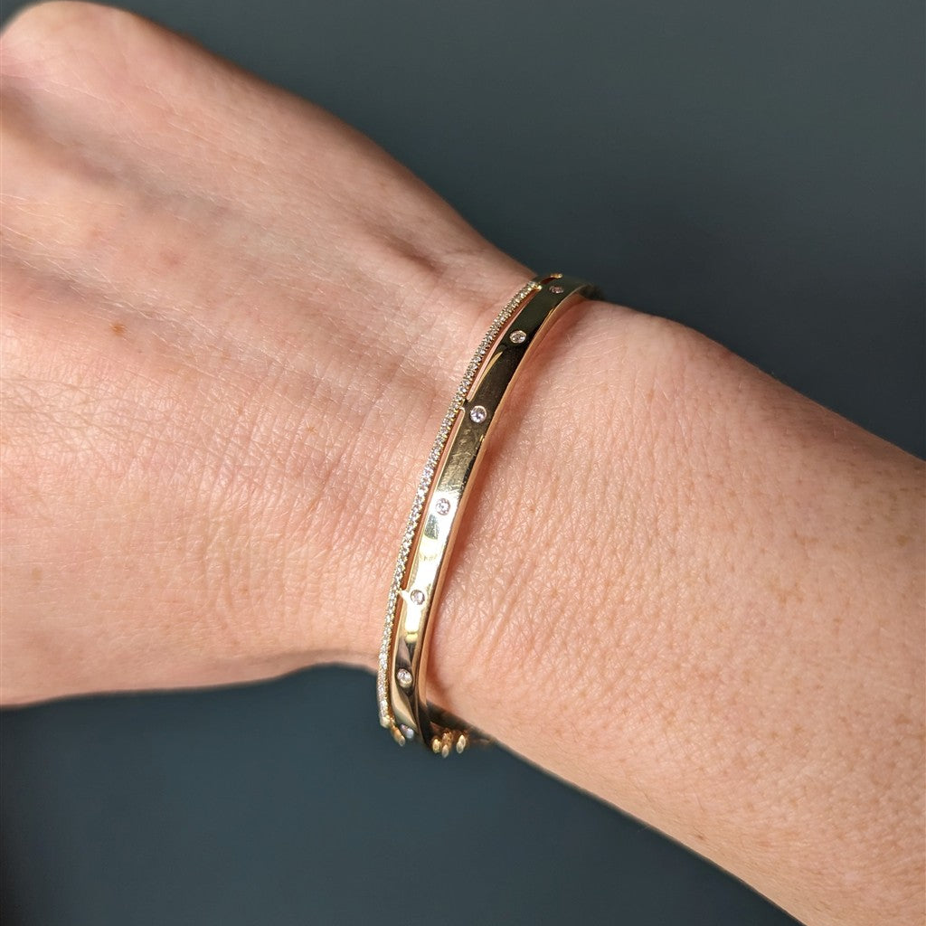 KATE COLLINS BANGLE BRACELET 1