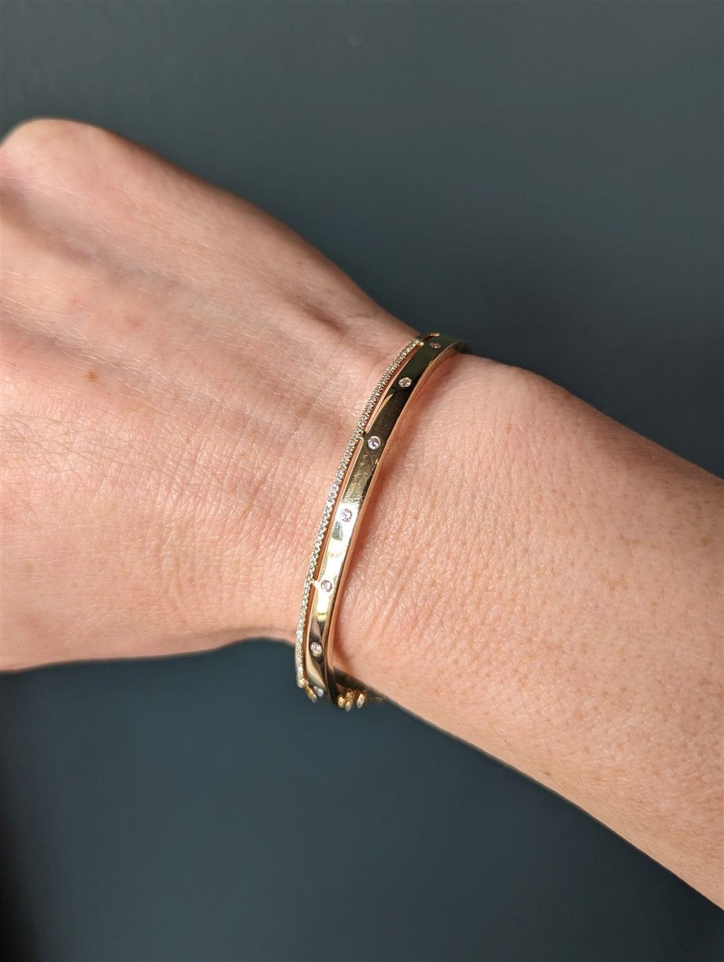 KATE COLLINS BANGLE BRACELET 1