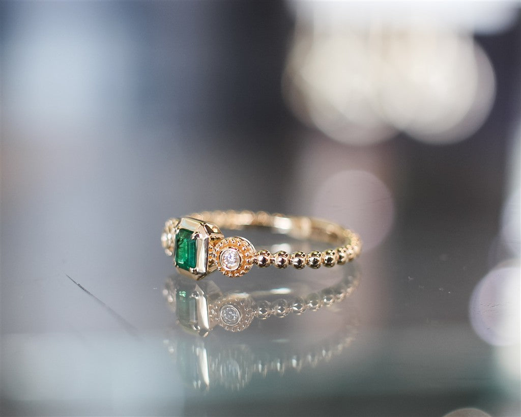 14kt yellow gold 0.02ct diamon