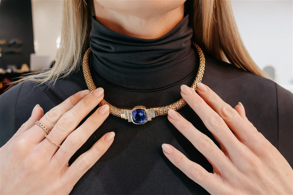 14KY 18CT Deep Tanzanite Cushi