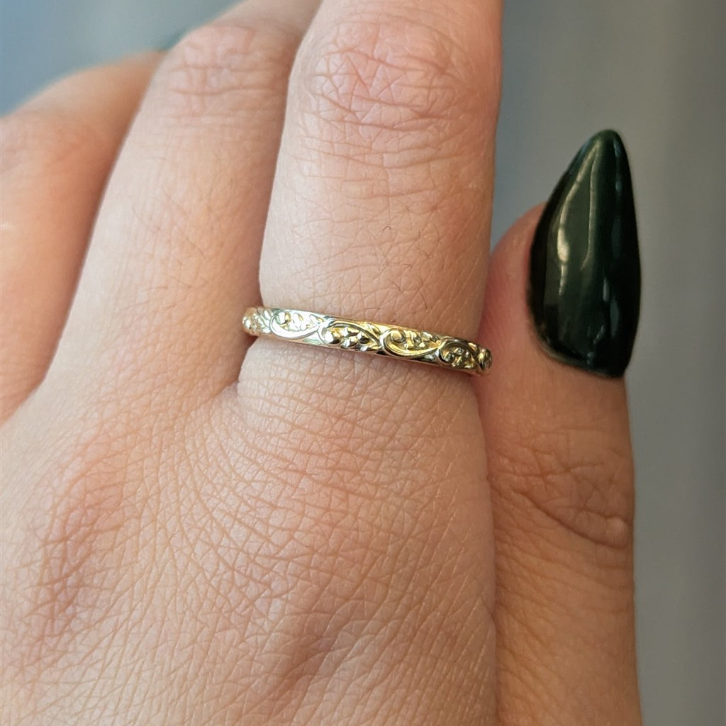 14kt yellow gold sculptural fl