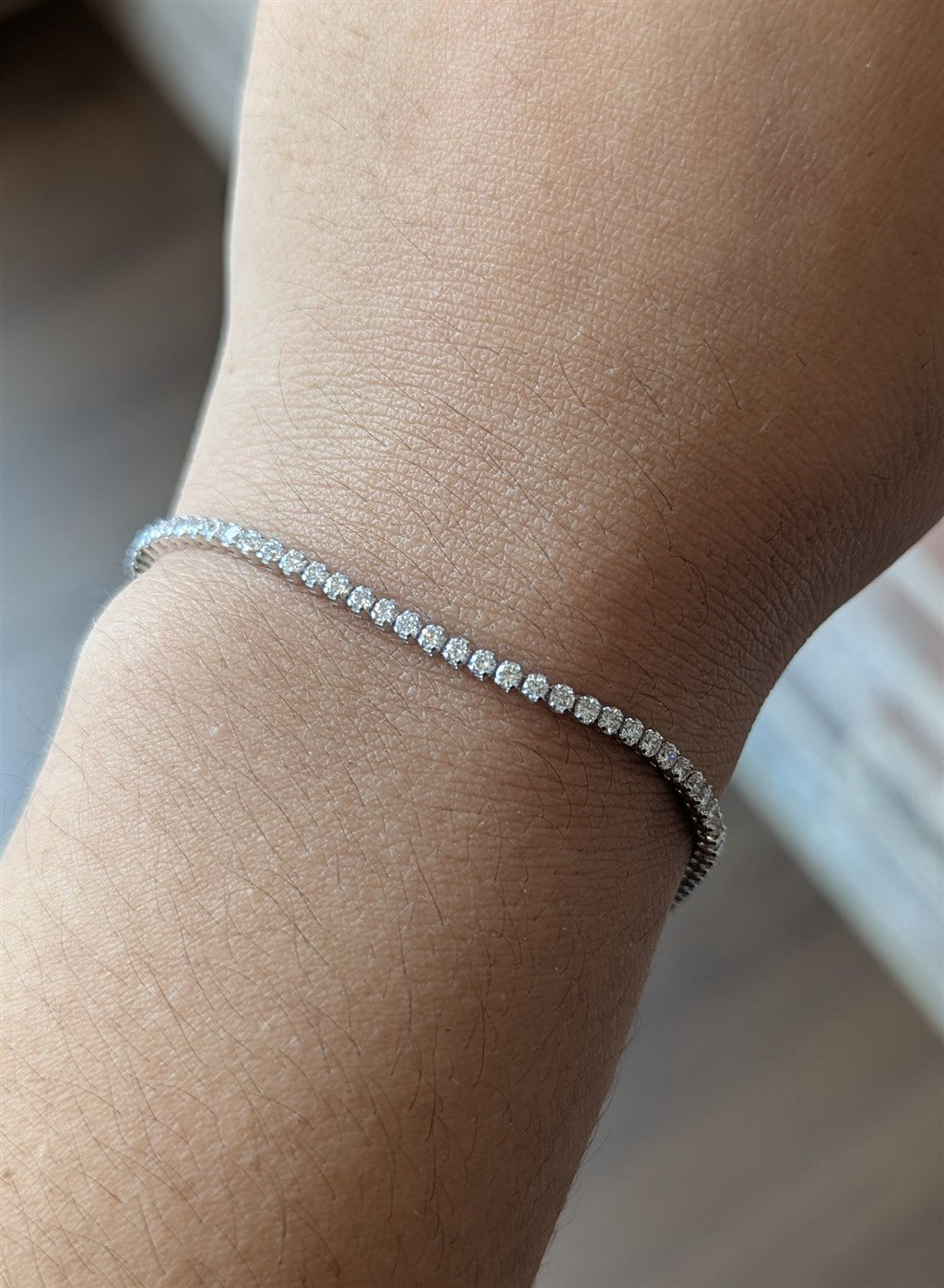 14ktWG tennis bracelet with 2c