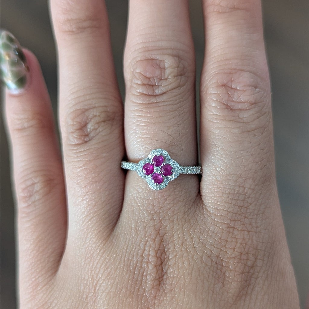 14ktWG Clover Ring with 0.40ct